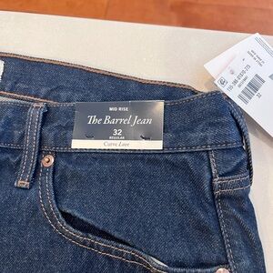 Abercrombie & Fitch Barrel Jean in Dark Blue